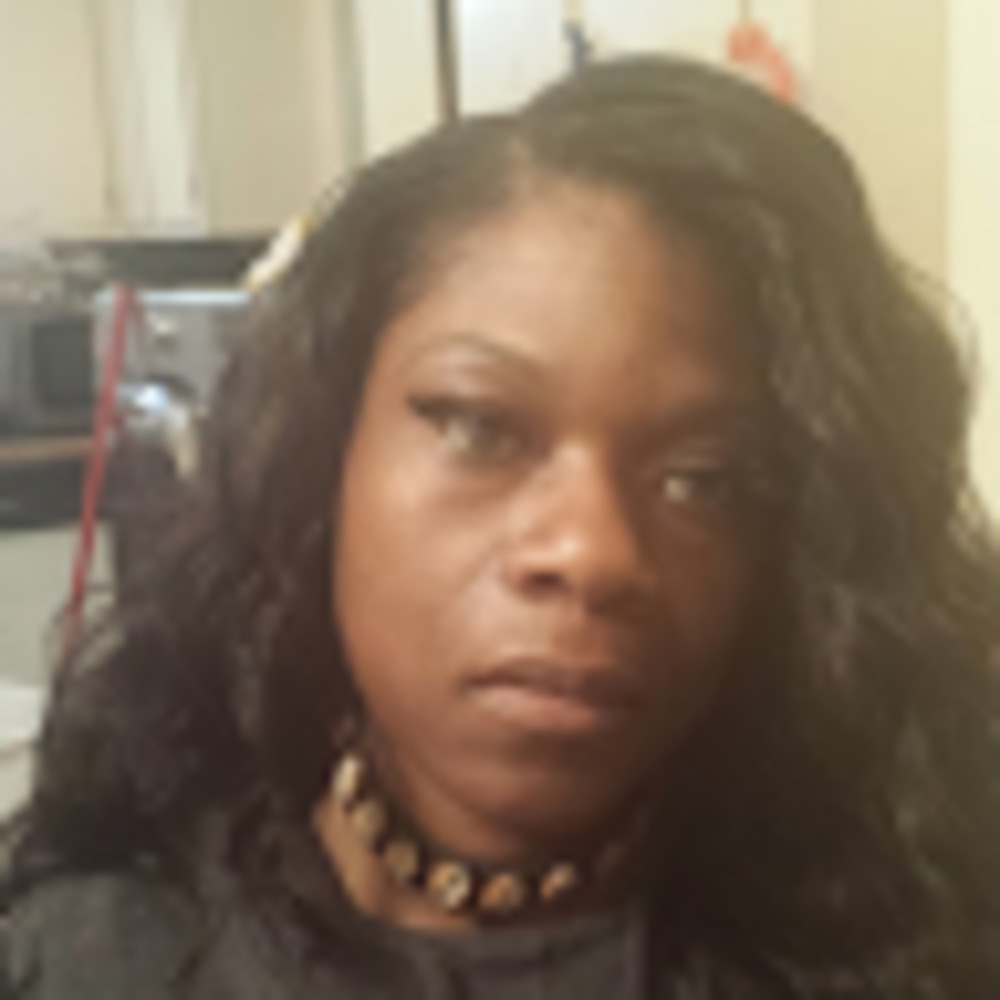 Meet your Posher, Sharon